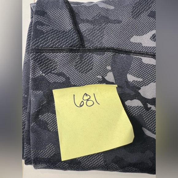 ✨Russell Med 32/34 warm base layer Black Camouflage Leggings - Picture 3 of 6